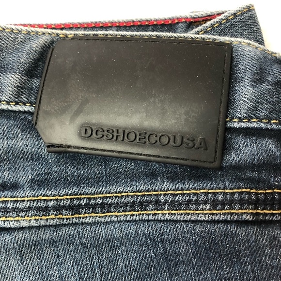 DC Shoe Co Dark Wash Straight Jeans 28 - Picture 2 of 13